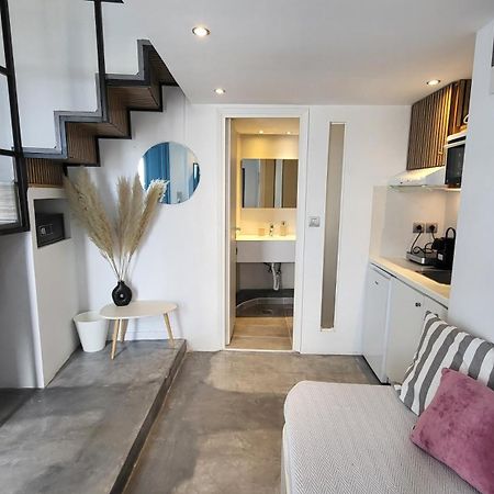 Euphoria Suites & Deluxe Studios Fira  Dış mekan fotoğraf