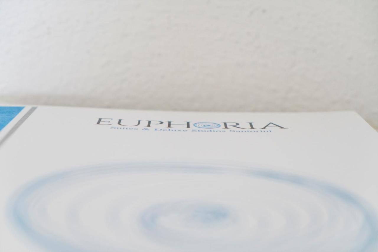 Euphoria Suites & Deluxe Studios Fira  Dış mekan fotoğraf