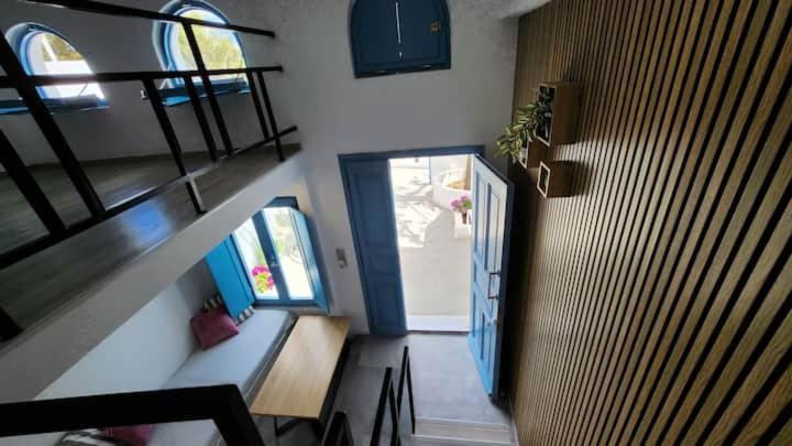 Euphoria Suites & Deluxe Studios Fira  Dış mekan fotoğraf