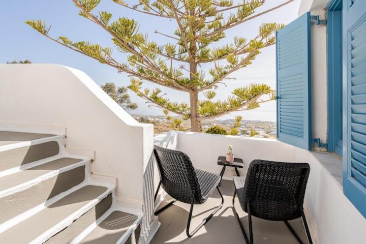 Euphoria Suites & Deluxe Studios Fira  Dış mekan fotoğraf