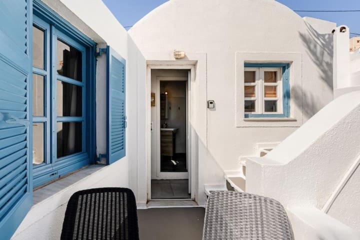 Euphoria Suites & Deluxe Studios Fira  Dış mekan fotoğraf